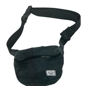 NWOT Herschel Supply Company Fifteen Black Denim Hip Pack Bag